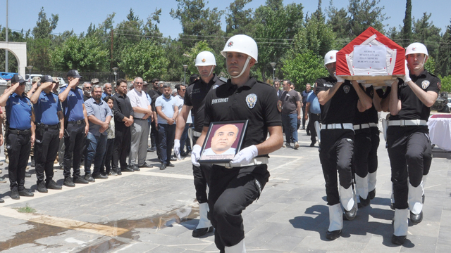 Astsubay oğlunun donör olduğu polis memuru öldü