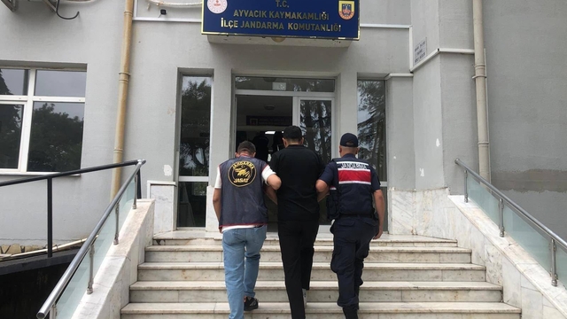 Çanakkale'de çeşitli suçlardan aranan 97 şüpheli yakalandı