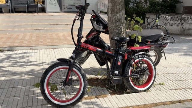 Çorum'da otomobil ile elektrikli bisiklet çarpıştı: 1 yaralı