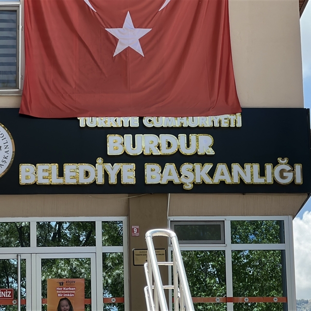 Burdur Belediyesi'ne yönelik "görevi kötüye kullanma" davası
Dosya çerçeves...