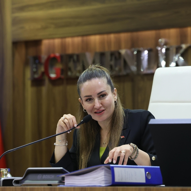 Antalya'nın toplu ulaşım ağı güçleniyor
Antalya Büyükşehir Belediye Başkan...