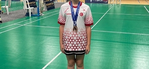 Manisalı badmintonculardan uluslararası turnuvada iki bronz madalya