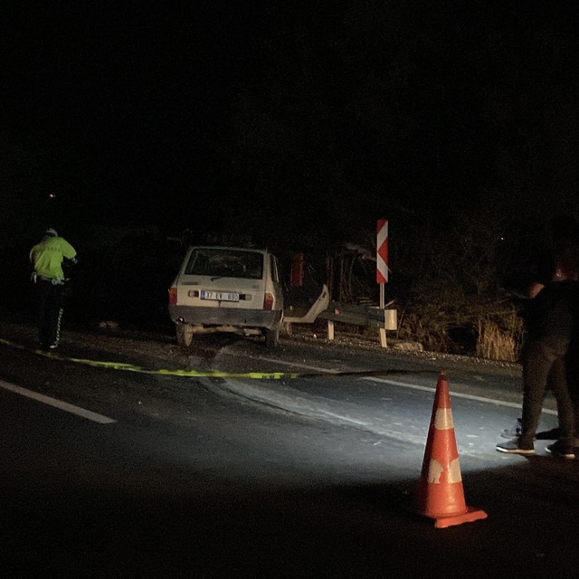 Kastamonu'da otomobil traktörle çarpıştı: 1 ölü, 1 yaralı