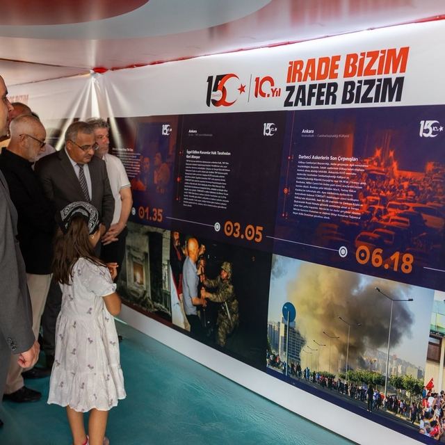 Iğdır'da '15 Temmuz Anma Çadırı' ziyarete açıldı