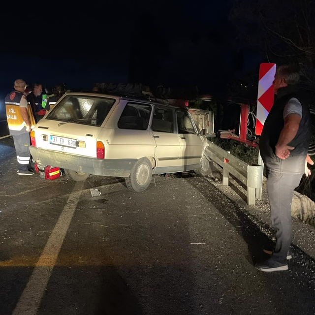 Kastamonu'da otomobil ile traktör çarpıştı: 1 ölü, 1 yaralı