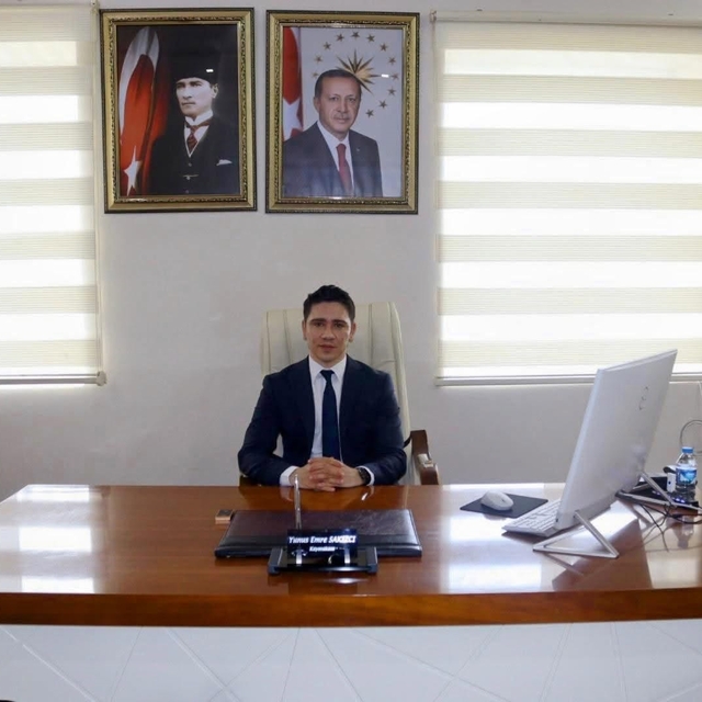 Çıldır Kaymakamı Yunus Emre Sakızcı, göreve başladı