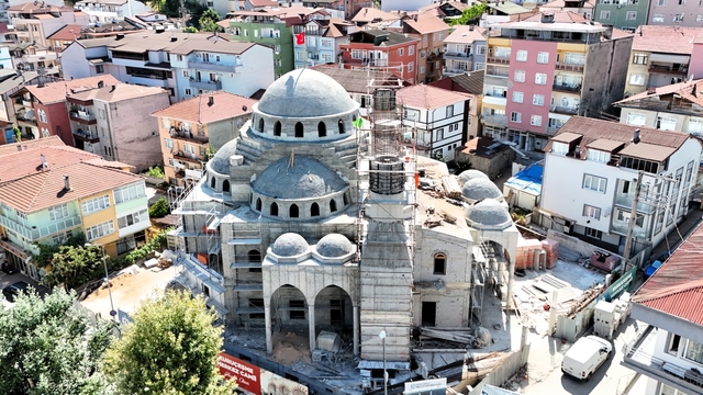 Kuruçeşme Merkez Cami gün sayıyor