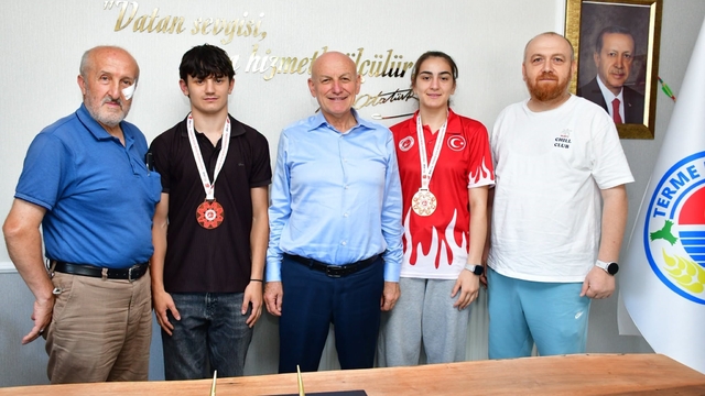 Terme'nin şampiyonları Başkan Kul'un konuğu oldu