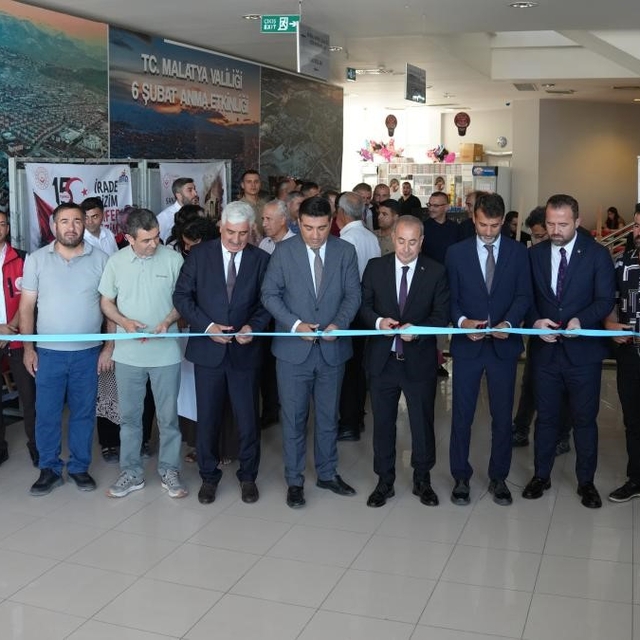 "İrade Bizim Zafer Bizim" temalı sergi açıldı