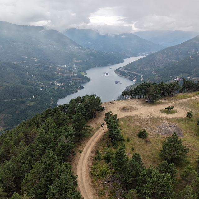 Norveç Fiyortları değil, Artvin Çoruh Vadisi