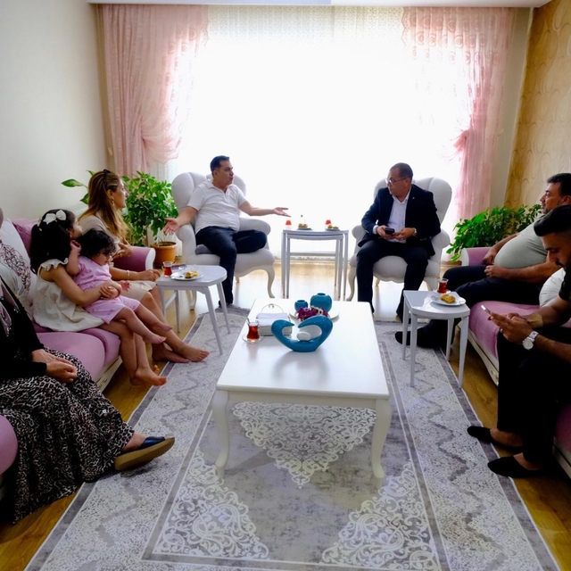 Başkan Dal'dan 15 Temmuz şehidinin ailesine ziyaret