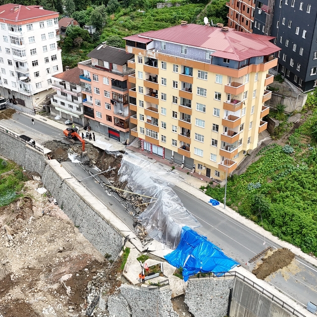 Karadeniz'de istinat duvarı riski büyüyor