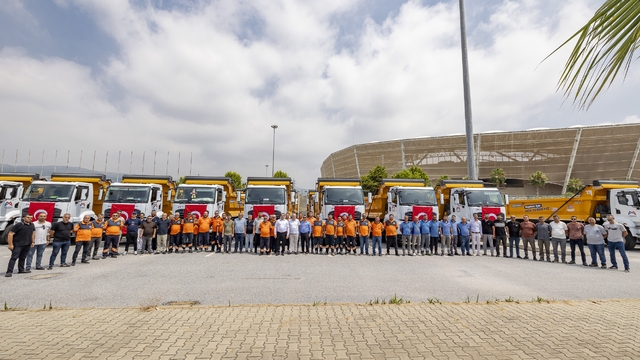 Mersin Büyükşehir Belediyesi araç filosunu güçlendiriyor