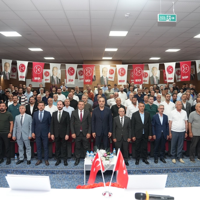 MHP Tortum İlçe Başkanlığı'nda İlhan Uzun güven tazeledi