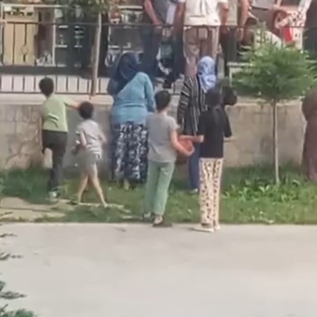 Balkondan düşen 2 yaşındaki çocuk hayatını kaybetti