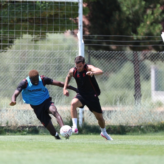 Sivasspor'da yeni sezon hazırlıkları sürüyor