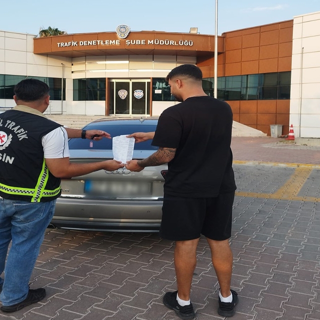 Mersin'de makas atan ehliyetsiz sürücüye 170 bin lira ceza