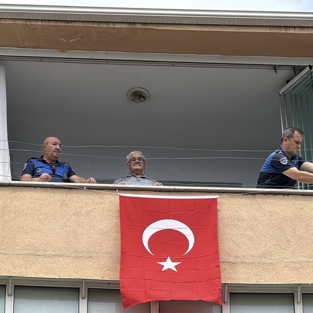 Dursun amcanın 15 Temmuz hassasiyeti takdir topladı
15 Temmuz öncesi anlaml...