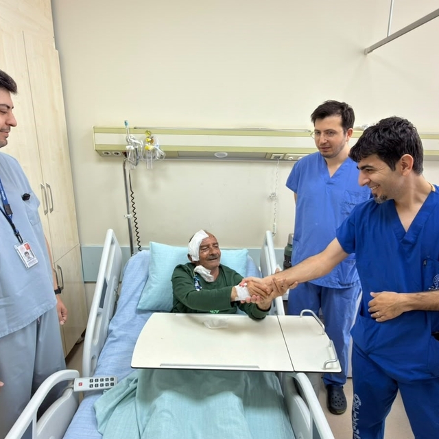 Hakkâri'de mikrocerrahi başarısı