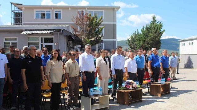 Cezaevinde 15 Temmuz unutulmadı
Gemlik Açık Ceza İnfaz Kurumunda 15 Temmuz Demokrasi ve Millî Birlik Günü Anma Programı düzenlendi
