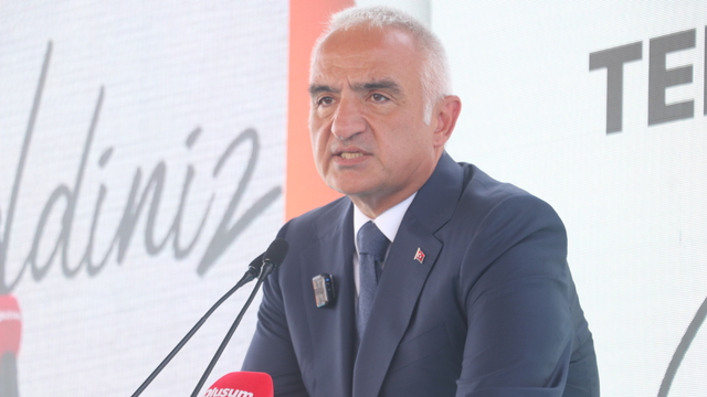 Bakan Ersoy: Çingene Kızı Mozaiği'nin 13'üncü panelinin getirilmesinin mutluluğunu yaşıyoruz (2)