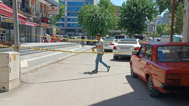 Batman'da silahlı saldırı, 1 kişi ayaklarından vuruldu