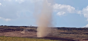 Ahlat'ta hortum kameraya yansıdı