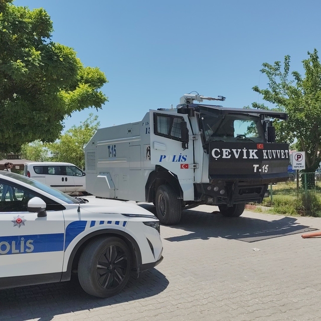 Erciş'te akraba aileler arasında arazi kavgası: 8 yaralı