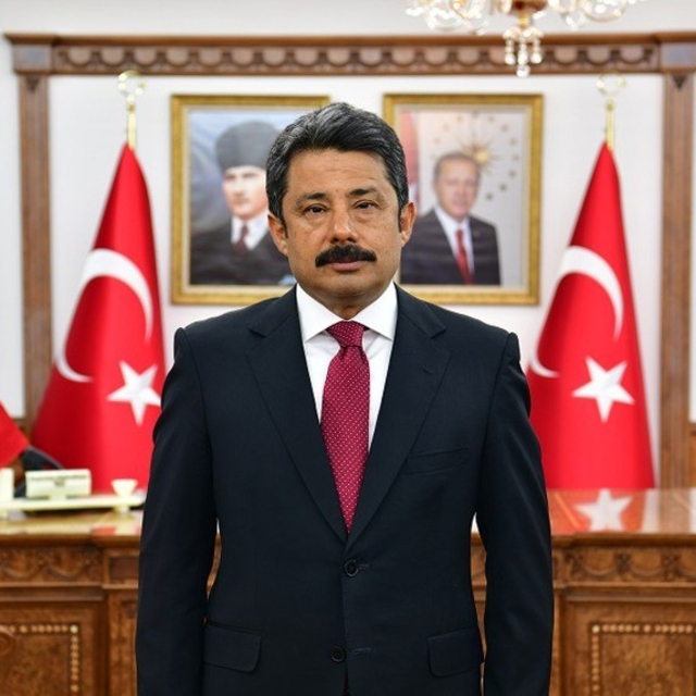 Kırşehir Valisi Demiryürek: "Türk Milleti, millî iradenin üzerinde hiçbir g...
