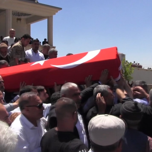 Hayatını kaybeden belediye başkanı son yolculuğuna uğurlandı