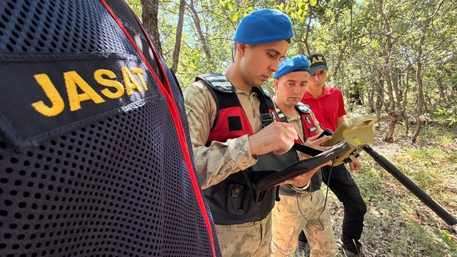 Özel ekip, 100 kilometrelik alanda Gülistan Doku'nun cenazesini arıyor