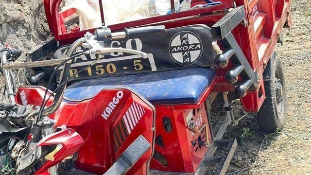 Giresun'da tarım aracı duvara çarptı: 1 ölü, 1 yaralı