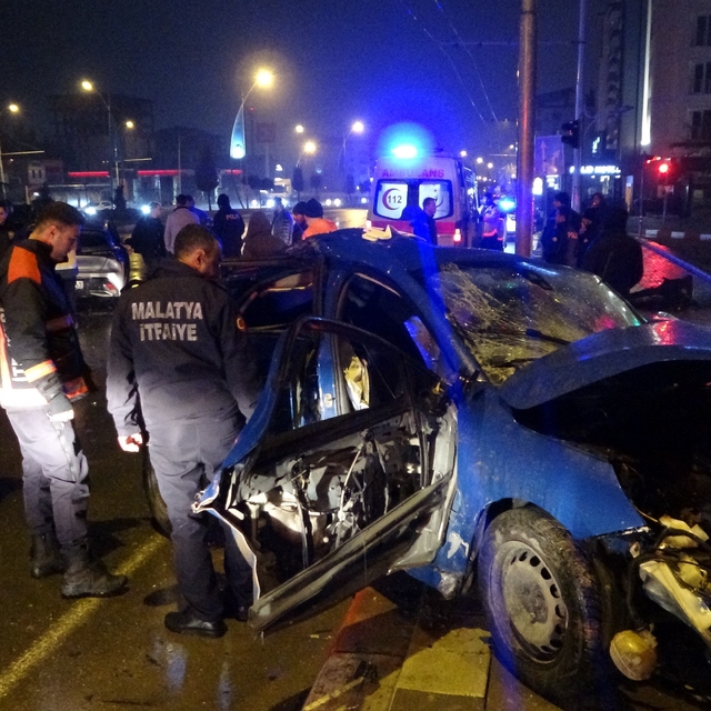 Ölümlü trafik kazası davasında karar: Sanığa 8 yıl 3 ay hapis, tutuklama ka...