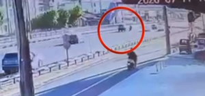 Motosiklet sürücüsünün öldüğü kazanın görüntüleri ortaya çıktı