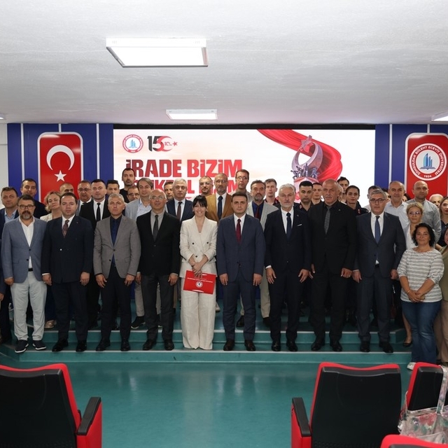BEUN'da "10. Yılında 15 Temmuz: Milli Birlik ve Demokrasi Zaferi" konferans...