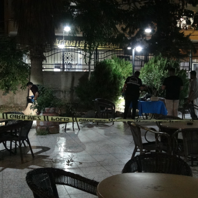Boşanma aşamasındaki eşini silahla ağır yaraladı