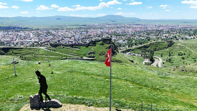 Kars göç vermeye devam ediyor: 2025'te 14 bin 201 kişi ilden ayrıldı