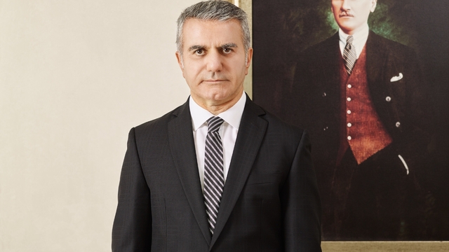 Kubba'dan 15 Temmuz mesajı
Medical Point Gaziantep Hastanesi Yönetim Kurulu Başkanı Hayrullah Kubba:
"15 Temmuz, milletimizin birlik ve beraberliğinin simgesidir"