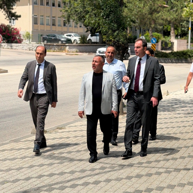 Bilecik'te karayolu yatırımları yerinde incelendi