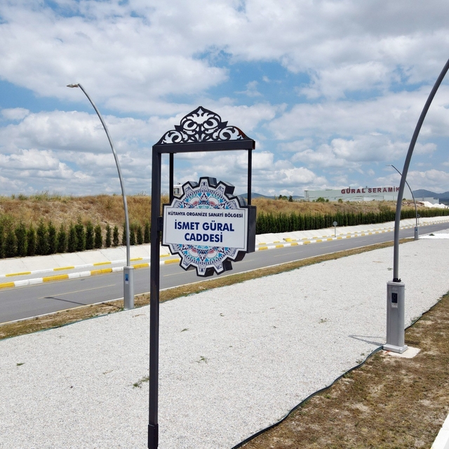 Kütahya OSB'de iki caddeye sanayicilerin isimleri verildi