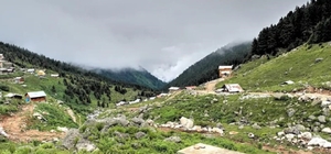 Rize'nin Hamlakit Yaylası'nda kaybolan Rus turistler sağ olarak bulundu
