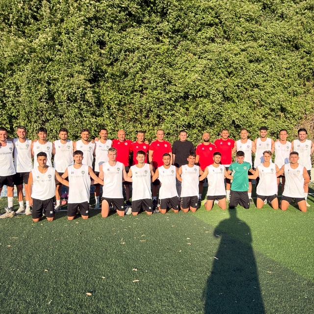 Gaziemir Spor sahaya indi