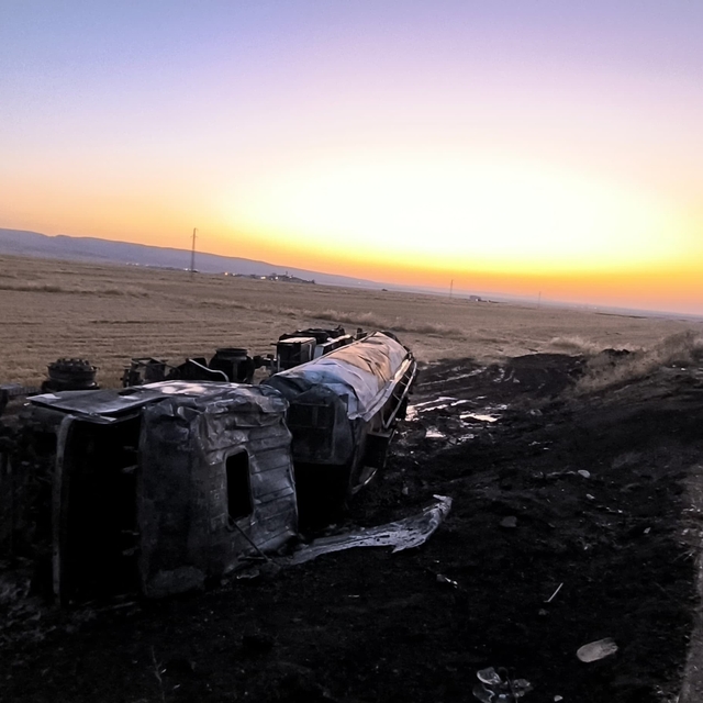 Mardin'de mazot yüklü tanker yandı