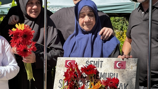 15 Temmuz şehidi, 10'uncu yıl dönümünde mezarı başında anıldı