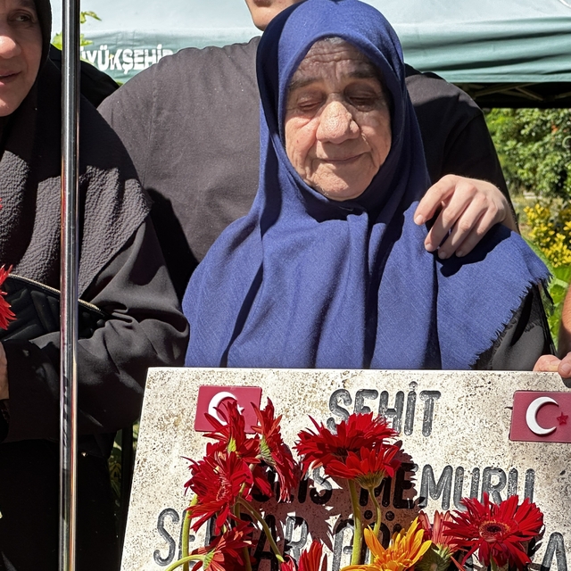 15 Temmuz şehidi, 10'uncu yıl dönümünde mezarı başında anıldı