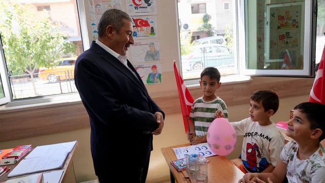 Başkan Bozkurt, TÜGVA'da gençlerle buluştu
