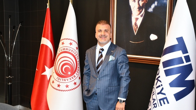 Kadooğlu'ndan Cumhurbaşkanı Erdoğan'a teşekkür
Kadooğlu: "İhracatçımızın önünü açan her adım, yeni rekorların müjdecisidir"