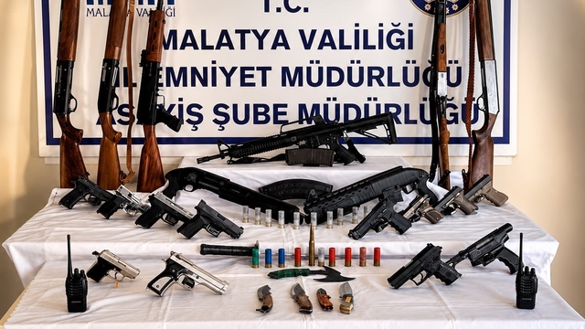 Malatya'da silah teşhirine operasyon: 56 şüpheli yakalandı