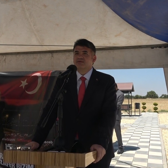 Kilis'te 15 Temmuz Parkı açıldı, fidanlar toprakla buluşturuldu