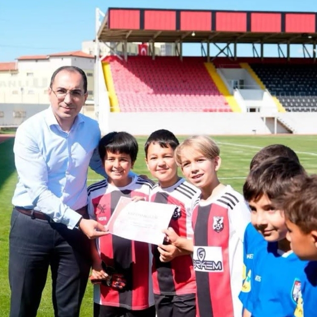 Tavşanlı'da 15 Temmuz Demokrasi ve Millî Birlik Günü Futbol Şenliği düzenle...